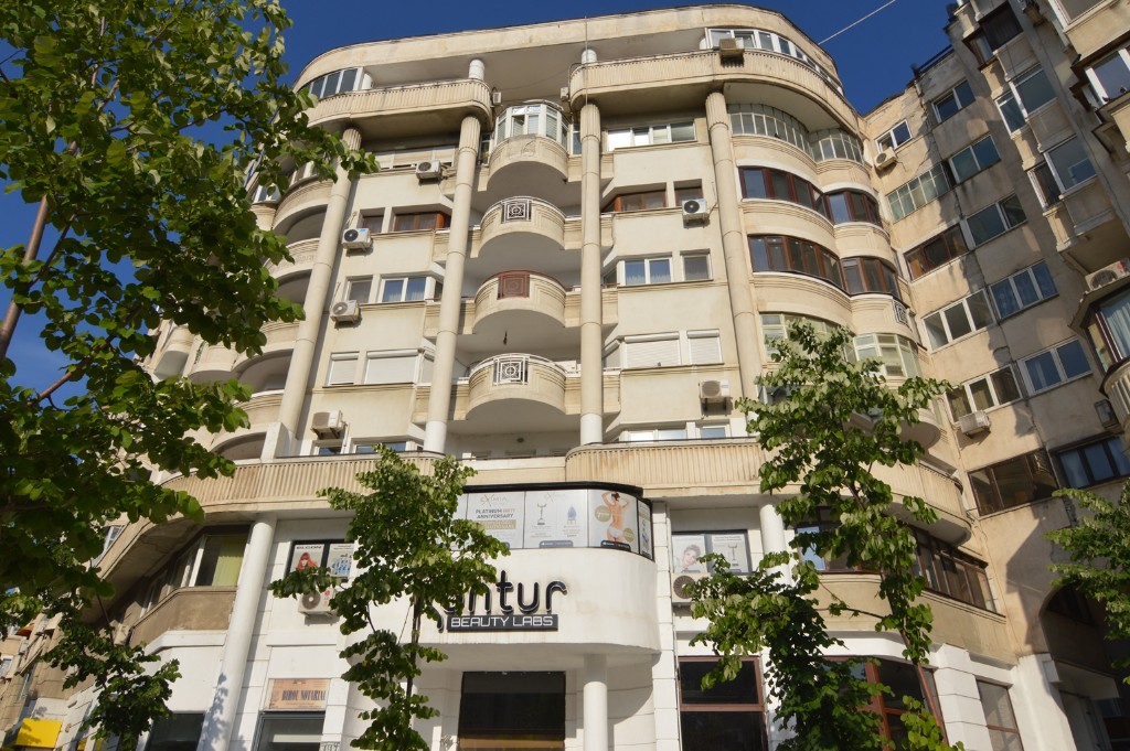 RealKom Agentie Imobiliara Decebal Oferta Vanzare Apartament 3 Camere Decebal Piata Alba Iulia